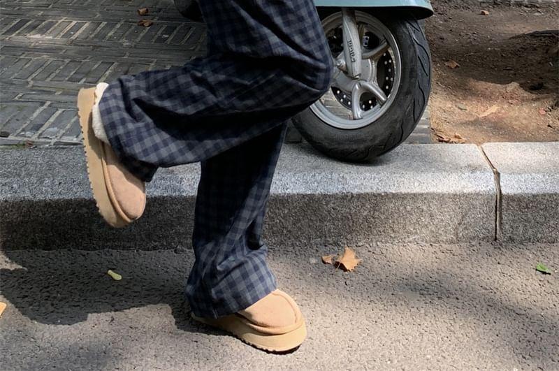 Mid Waist Plaid Wide Leg Pants Product Image