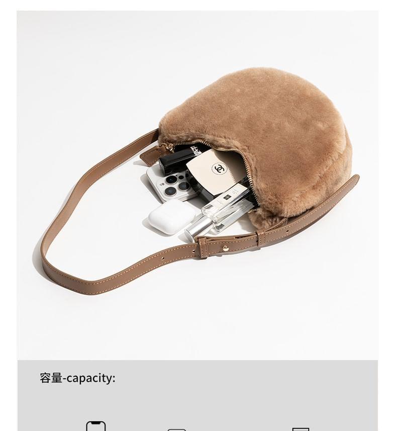 Fluffy Shoulder Bag Product Image