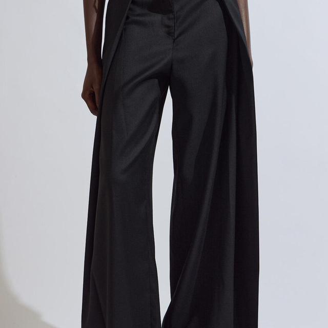 Pleated Trouser in Black Product Image