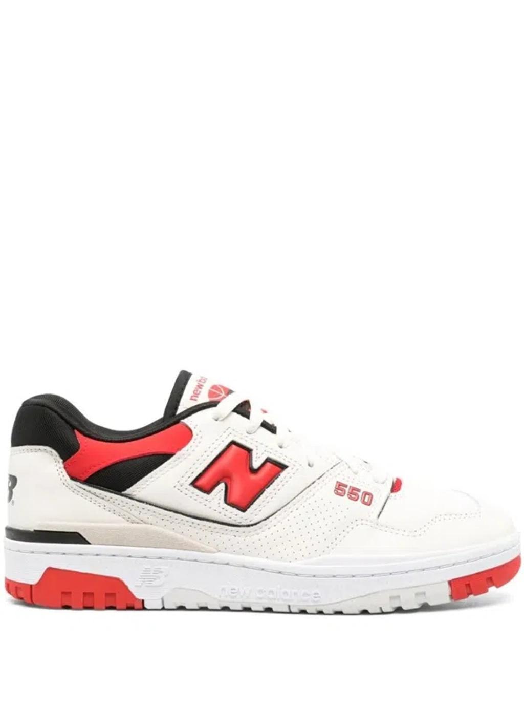 NEW BALANCE Bb550 Low-top Sneakers In White Product Image