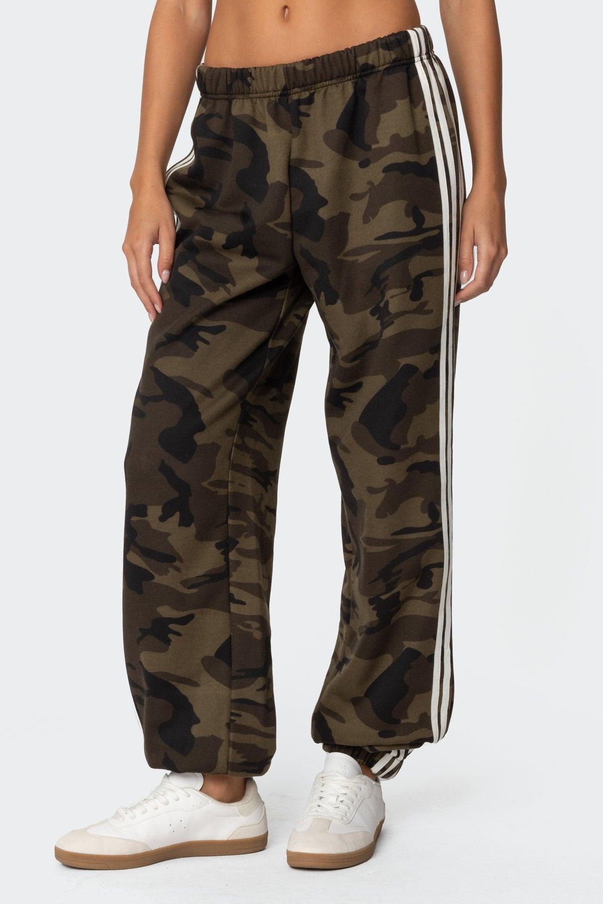 Camo Contast Striped Sweatpants Product Image