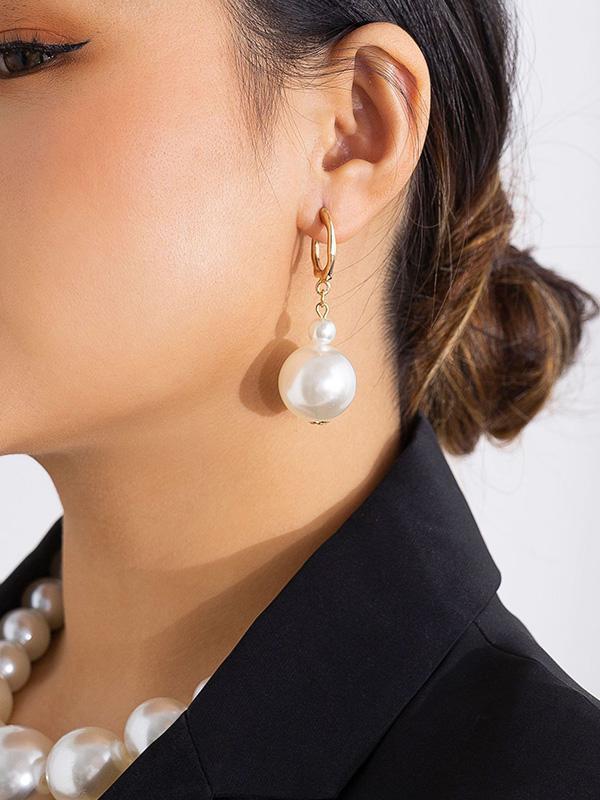 Beaded Pearls Drop Earrings Earrings Accessories product image