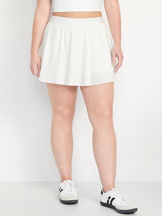 Extra High-Waisted StretchTech Micro-Pleated Skort Product Image