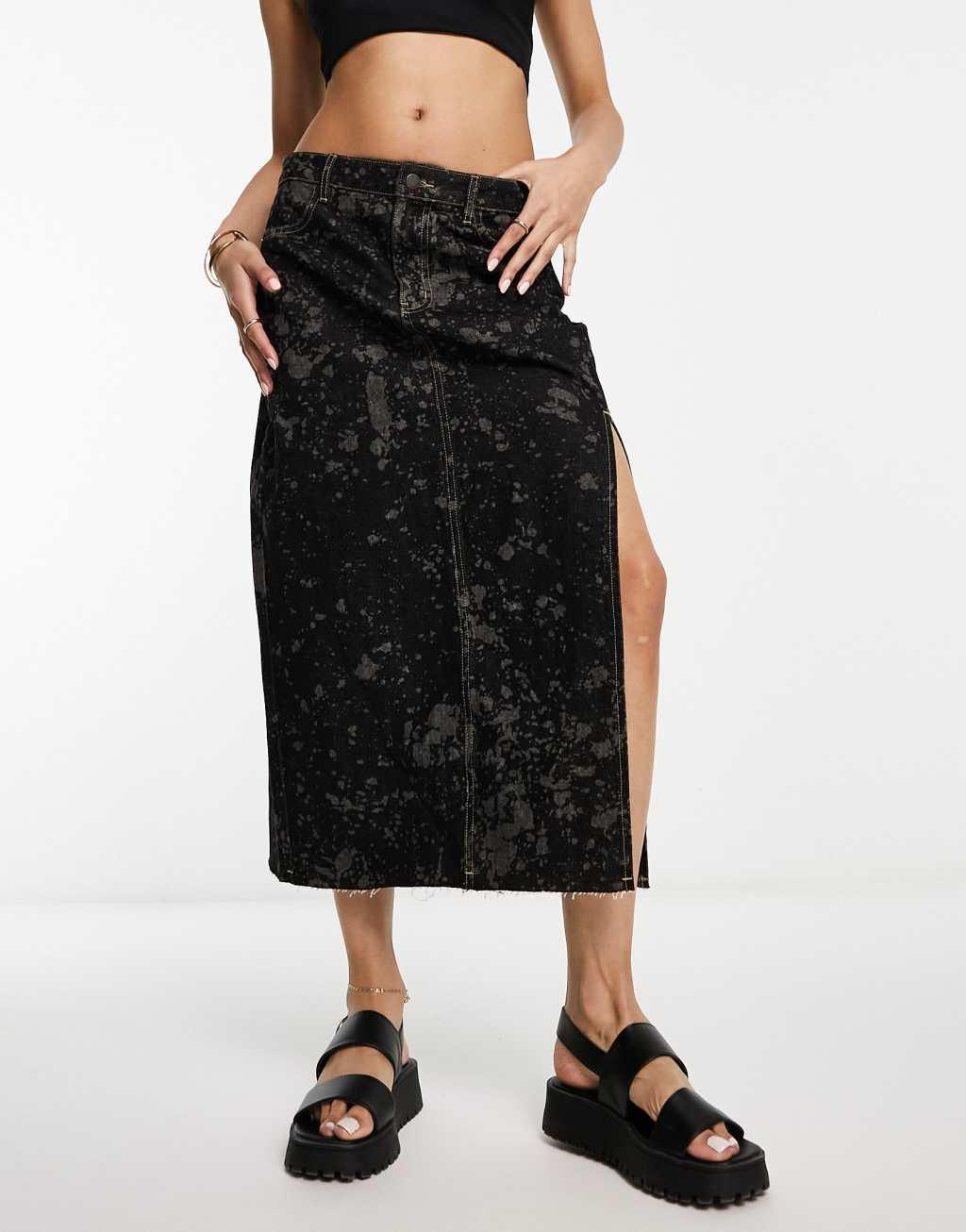 Urban Revivo denim midi skirt with split in black print Product Image