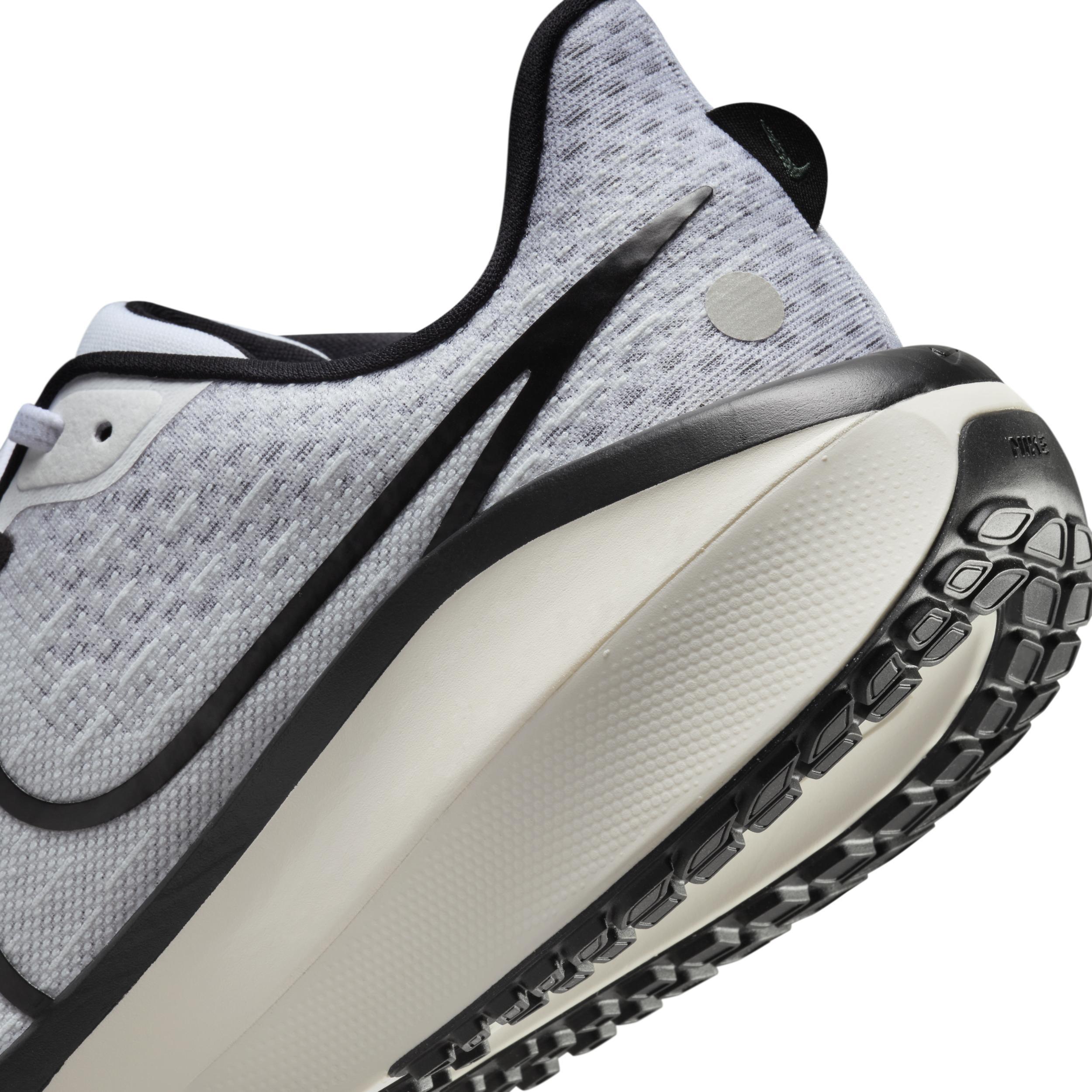 Nike Mens Nike Vomero 17 - Mens Shoes White/Black/Pure Platinum Product Image