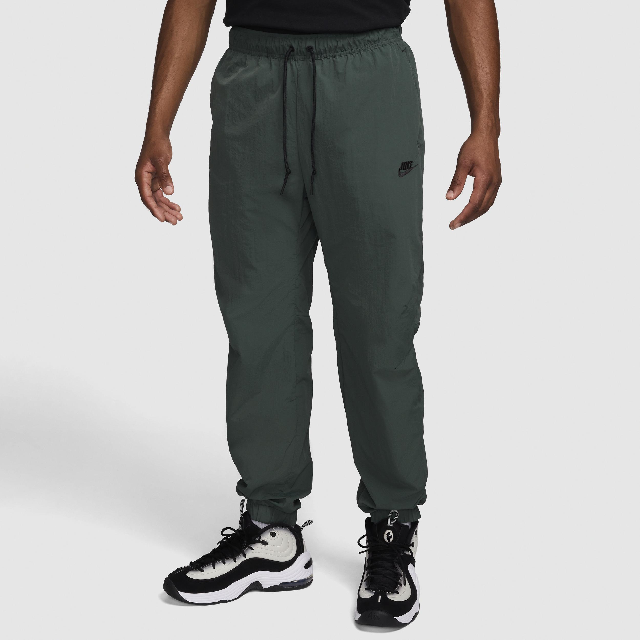 Nike Men's Tech Woven Straight Leg Pants Product Image