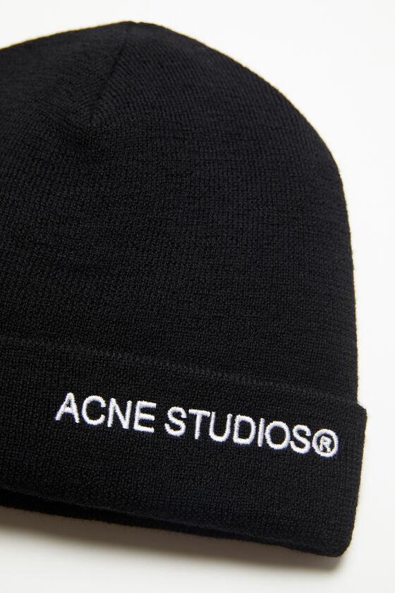 Logo beanie Product Image