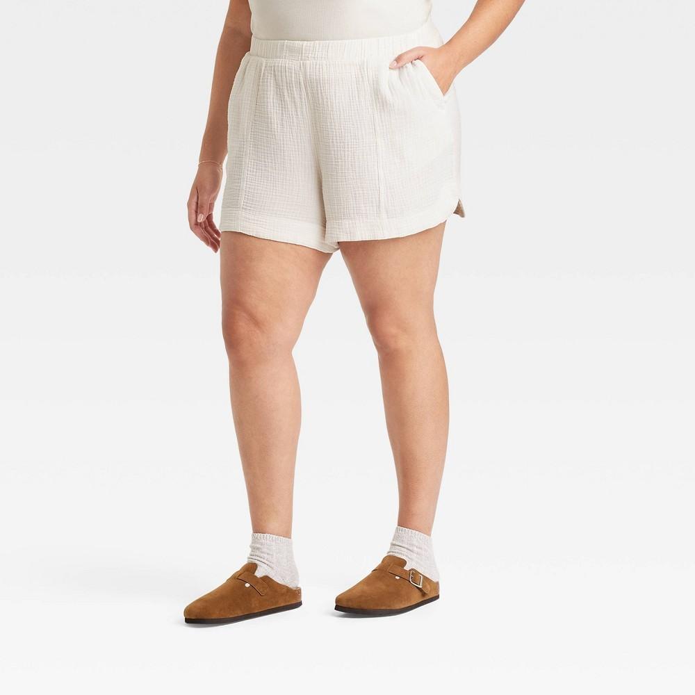 Womens High-Rise Pull-On Shorts - Universal Thread Cream XXL Product Image