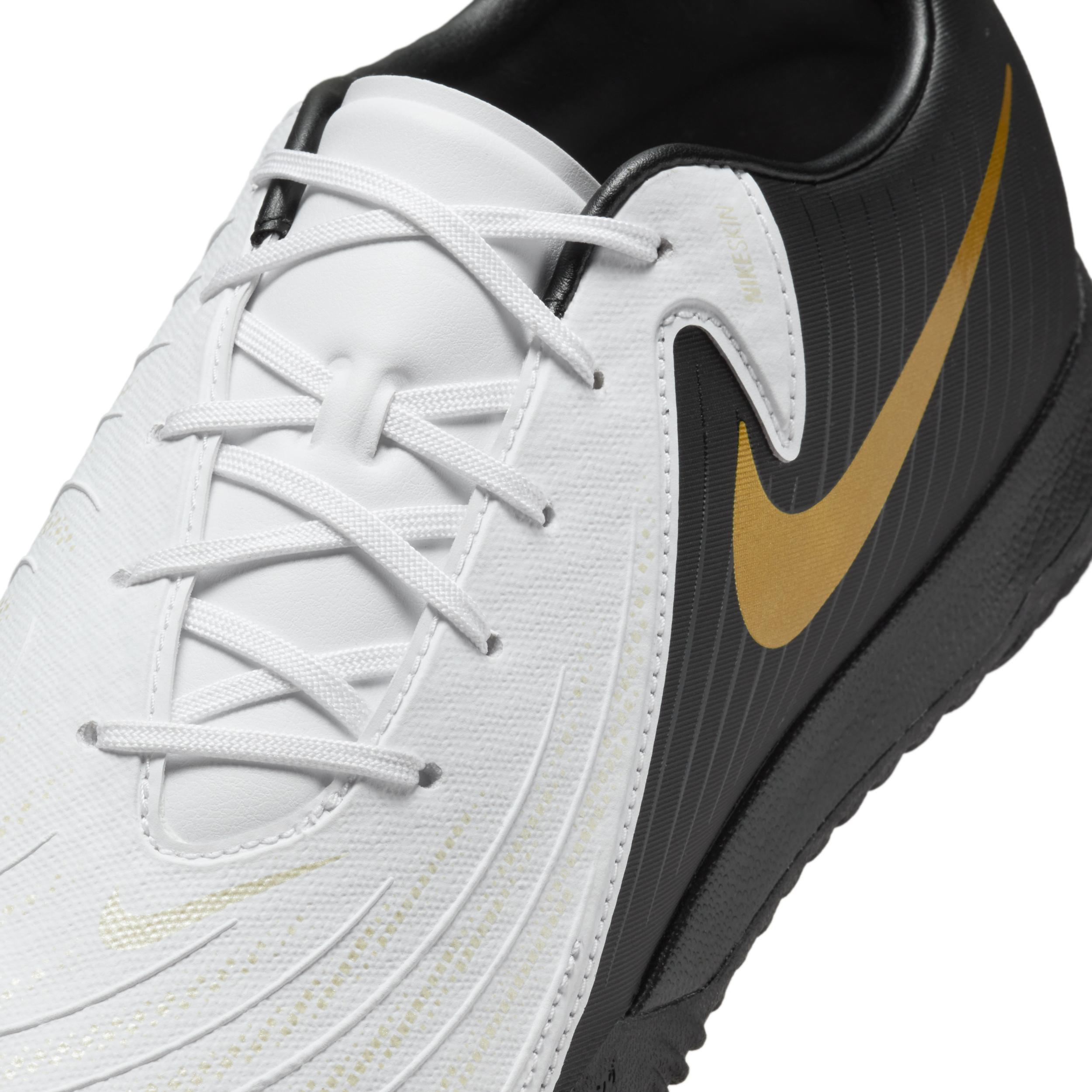 Nike Men's Phantom GX 2 Academy IC Low-Top Soccer Shoes Product Image