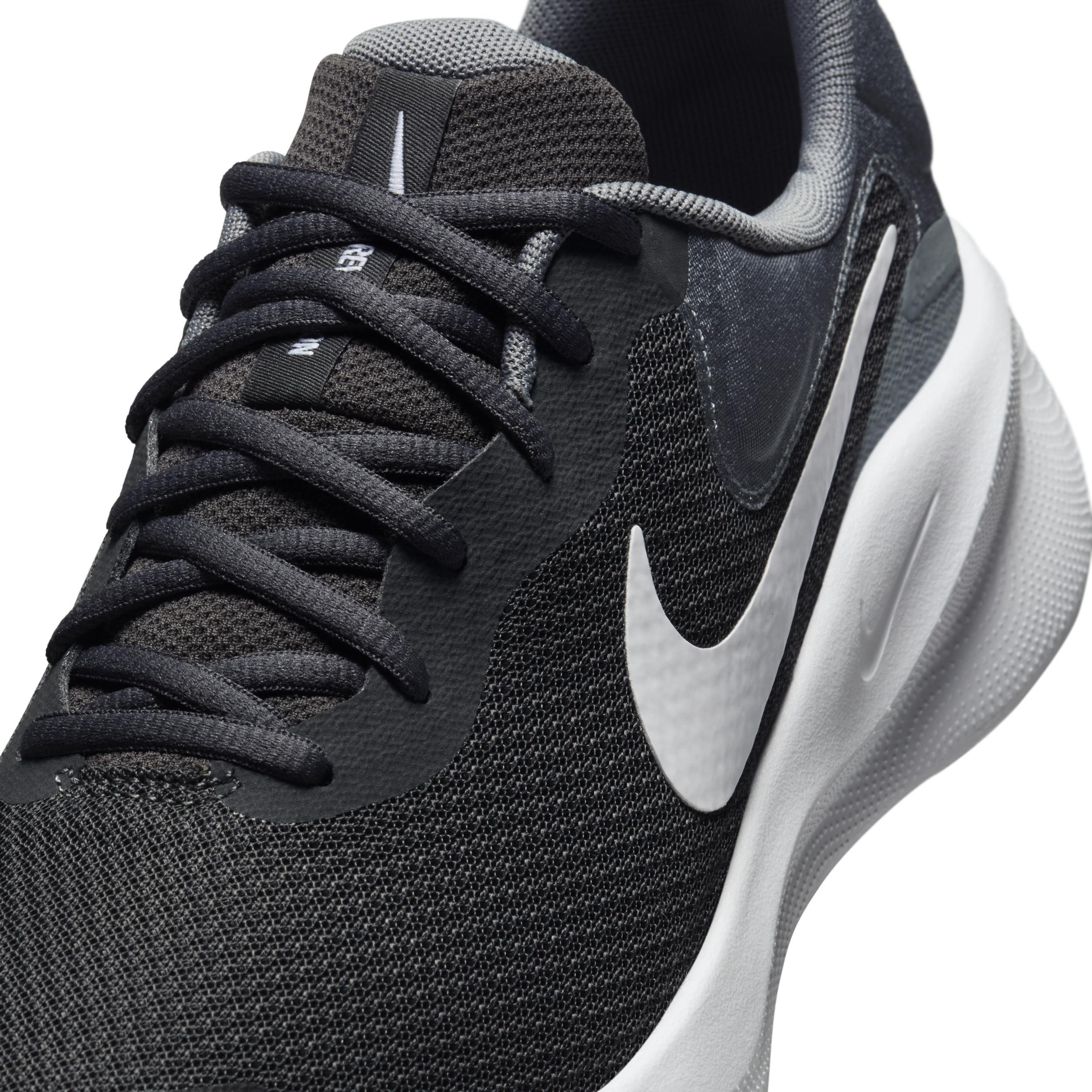 Nike Men's Revolution 7 Road Running Shoes Product Image