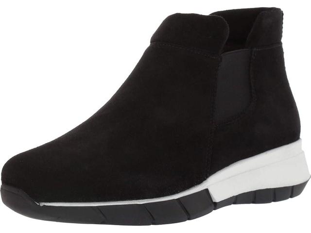 La Canadienne Nikki (Black Suede) Women's Shoes Product Image