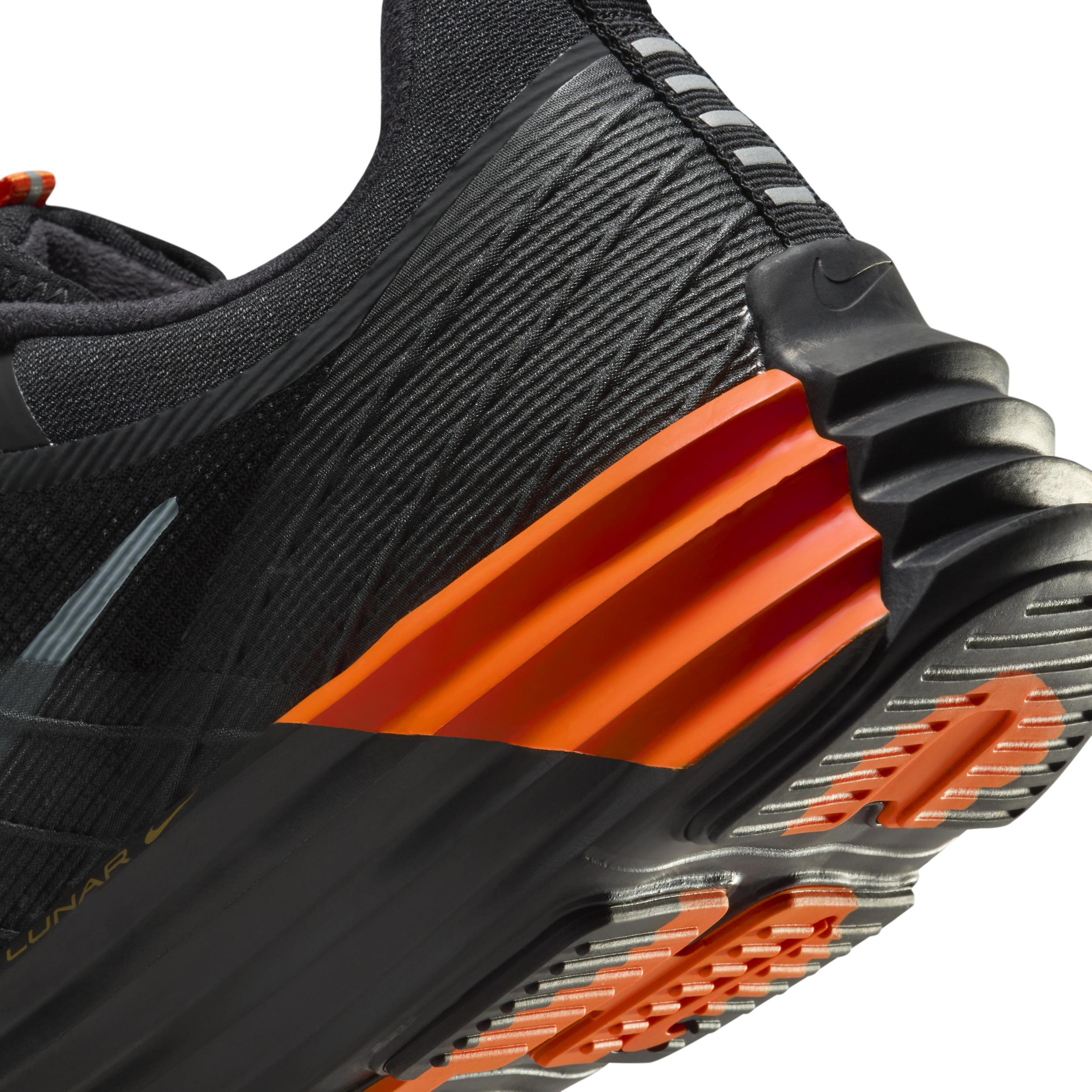 Nike Men's Lunar Roam Shoes Product Image