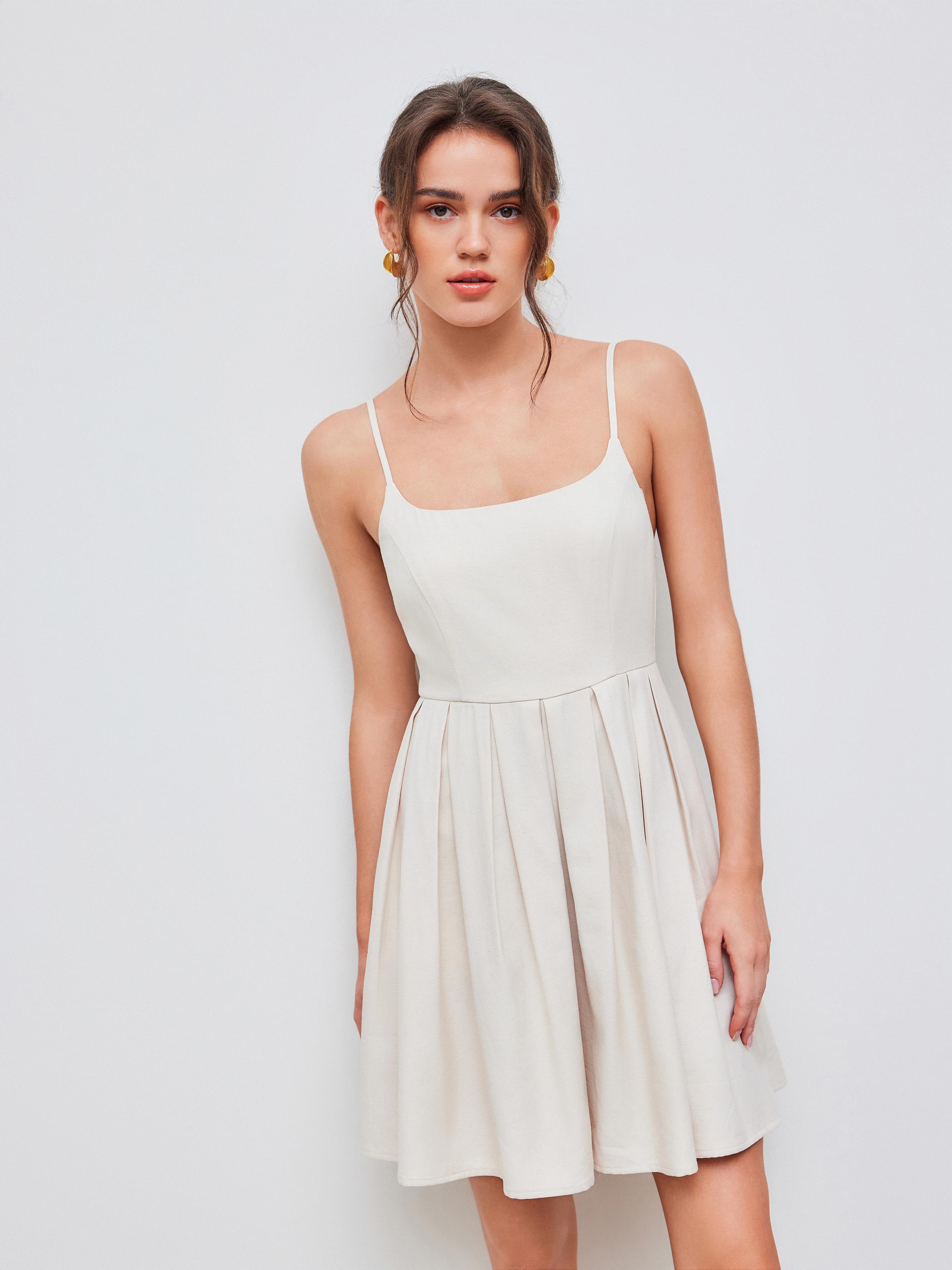 Linen-blend Square Neck Solid Pleated Cami Romper Product Image