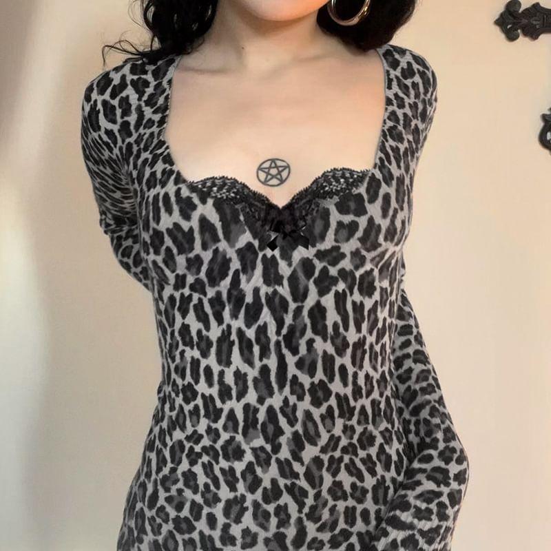 Long Sleeve Square-Neck Lace-Trim Bow Accent Leopard Print Slim-Fit Top Product Image