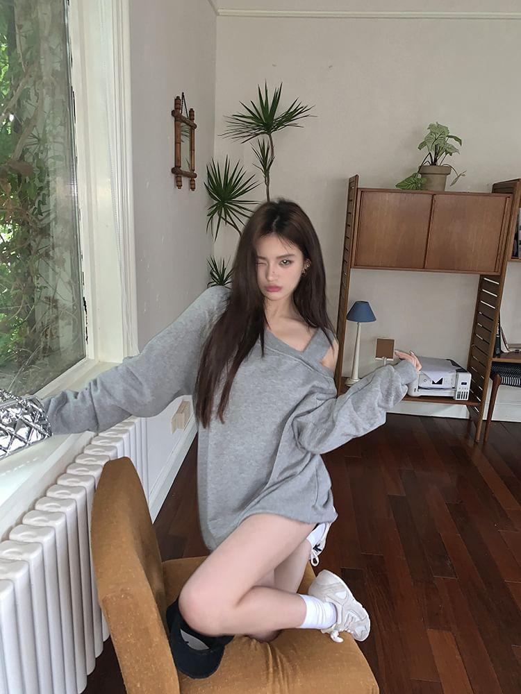 Cold Shoulder Plain Asymmetrical Sweatshirt Product Image