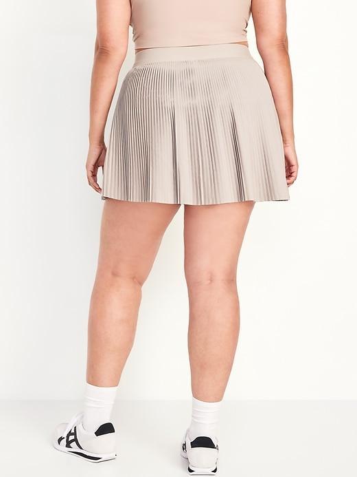 Extra High-Waisted StretchTech Micro-Pleated Skort Product Image