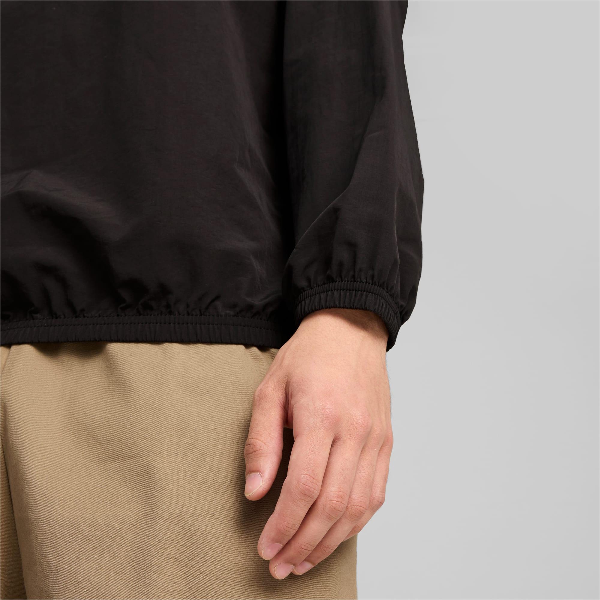 CLASSICS Men's Woven Relaxed Crew Product Image