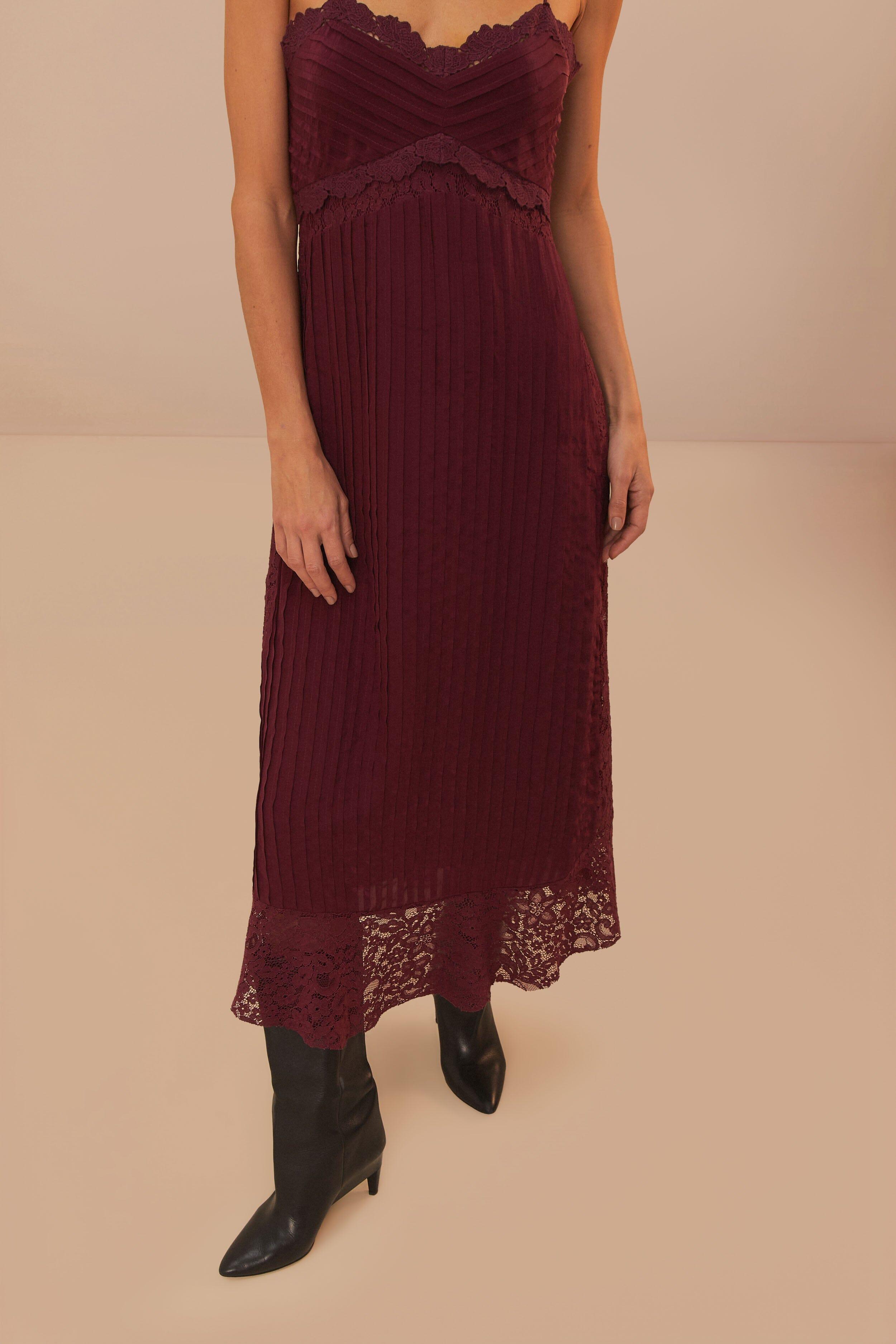 Purple Lace Sleeveless Midi Dress Product Image