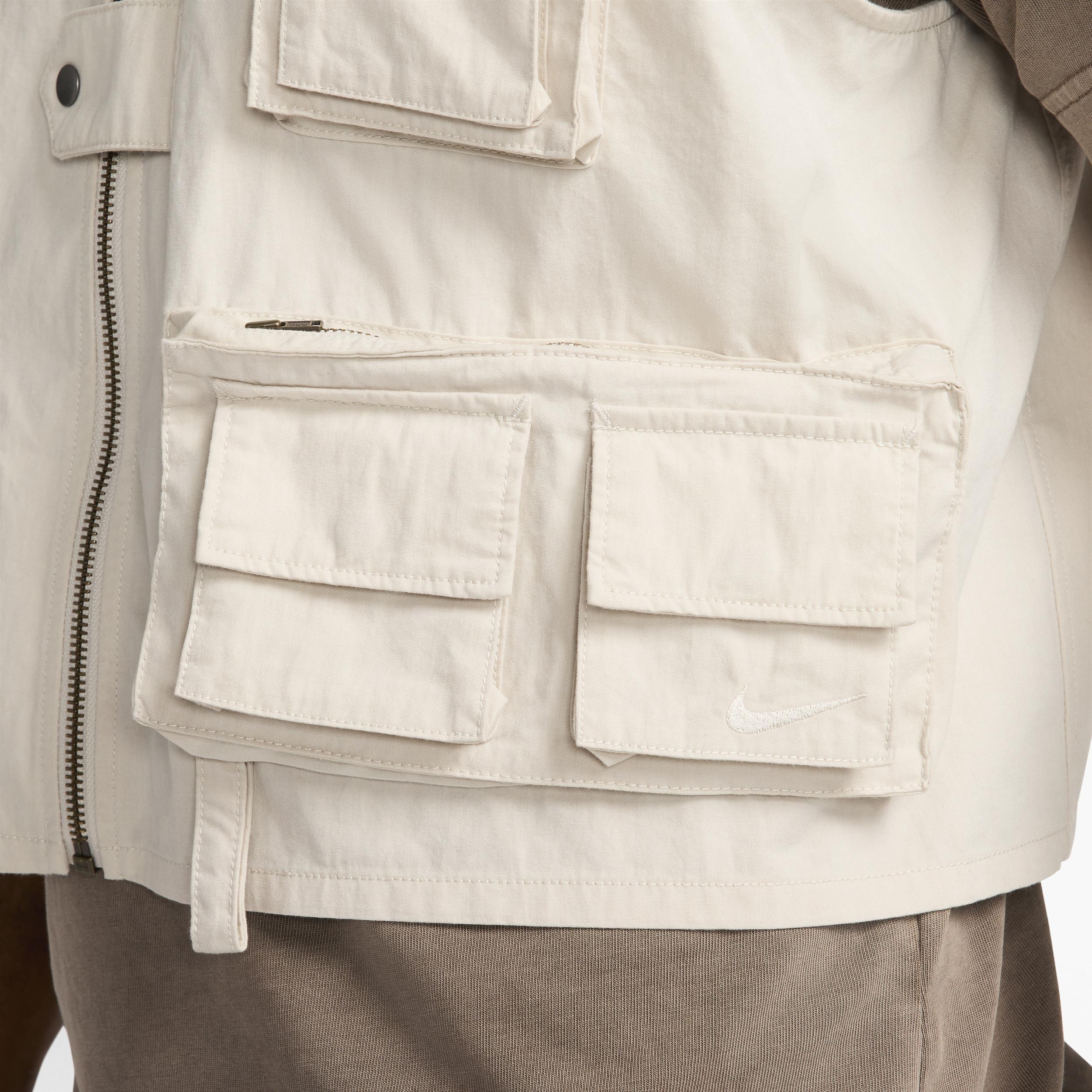 Nike Life Men's Utility Vest Product Image