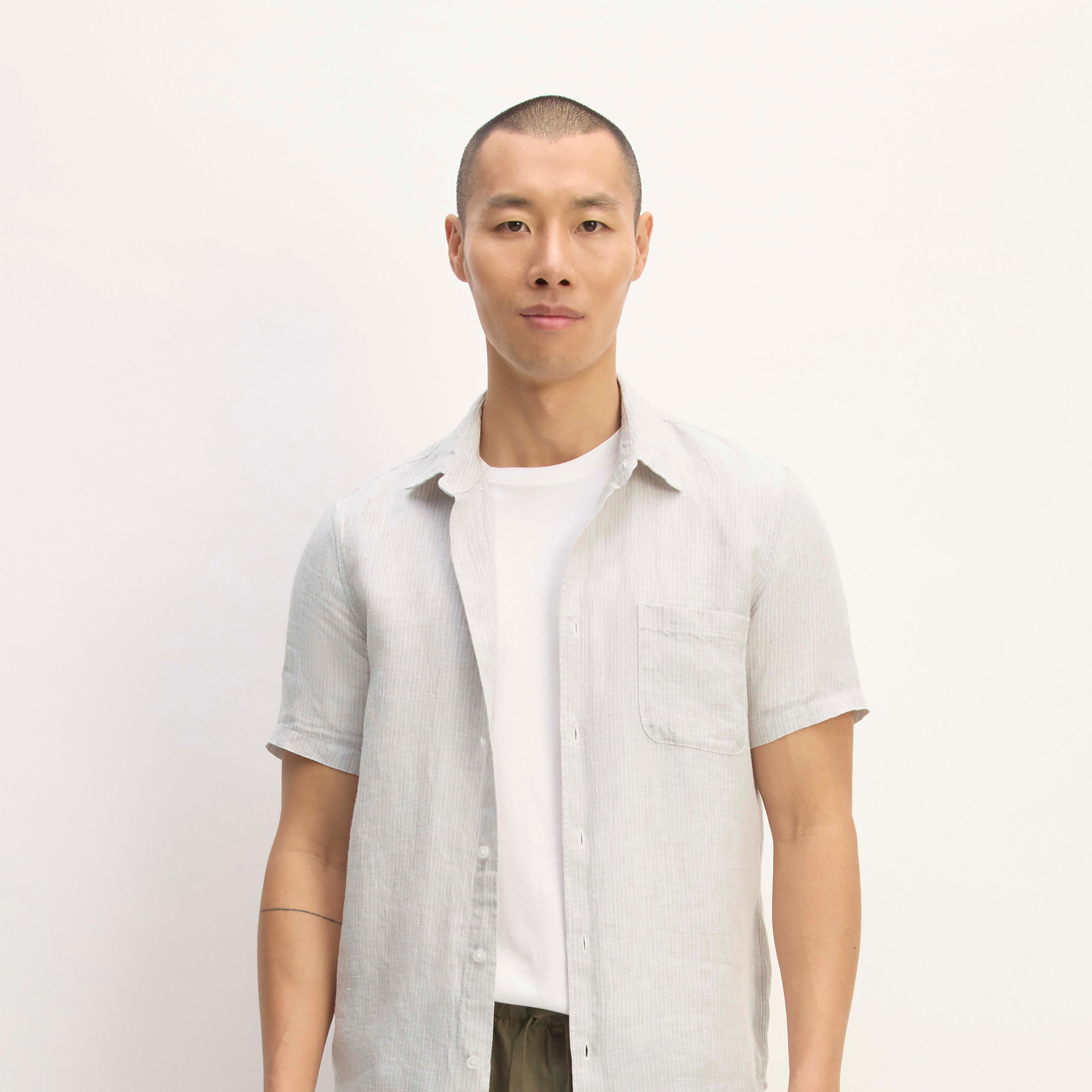 The Linen Short-Sleeve Standard Fit Shirt Product Image