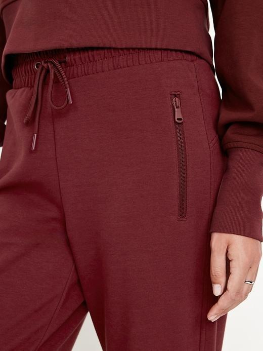 High-Waisted Dynamic Fleece Joggers Product Image