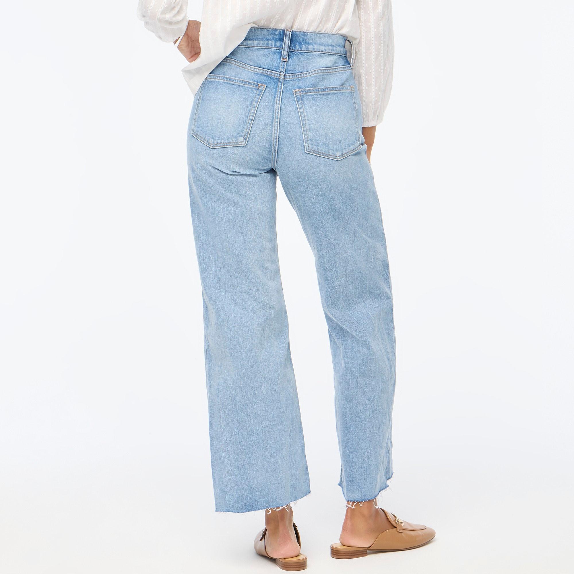 Wide-leg crop jean in all-day stretch Product Image