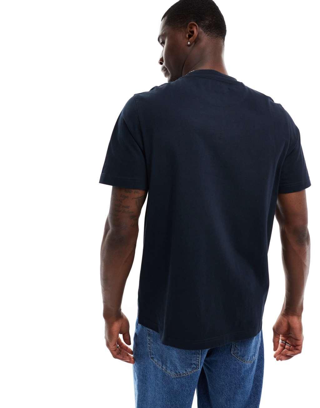 Farah danny short sleeve t-shirt in navy Product Image