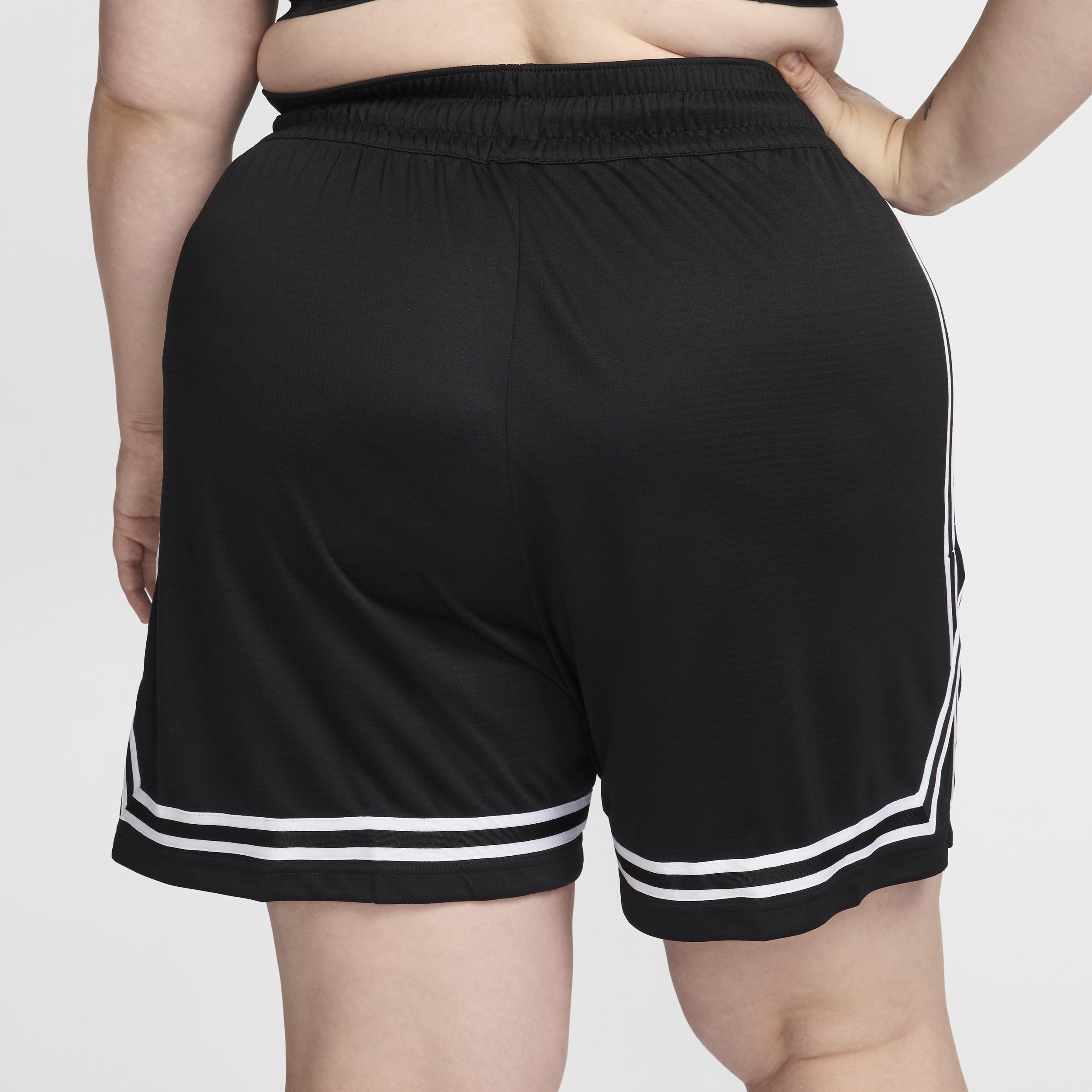 Nike Women's Crossover Dri-FIT 7" Basketball Shorts (Plus Size) Product Image