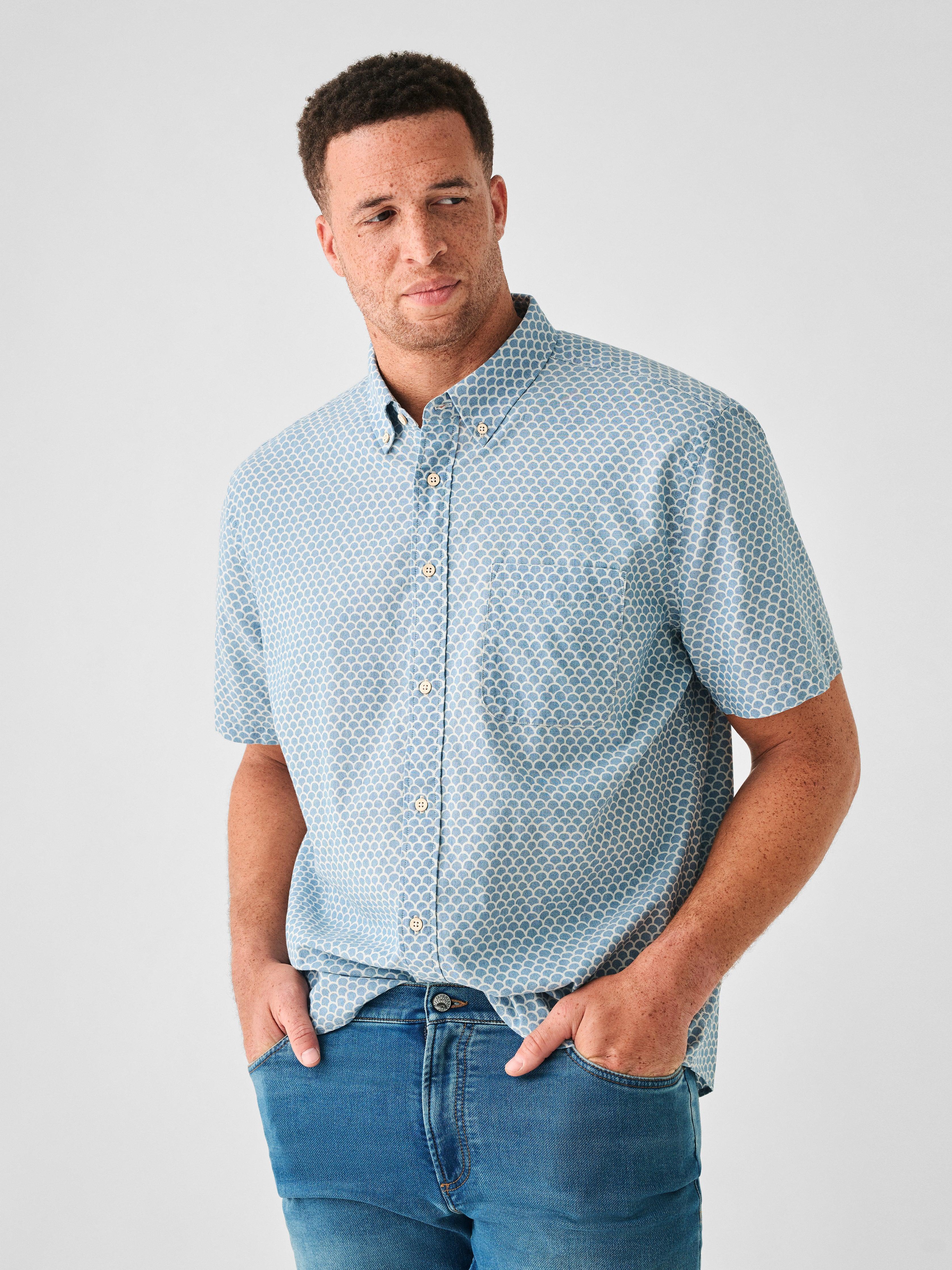 Short-Sleeve Stretch Playa Shirt - Fishscale Redux Male Product Image