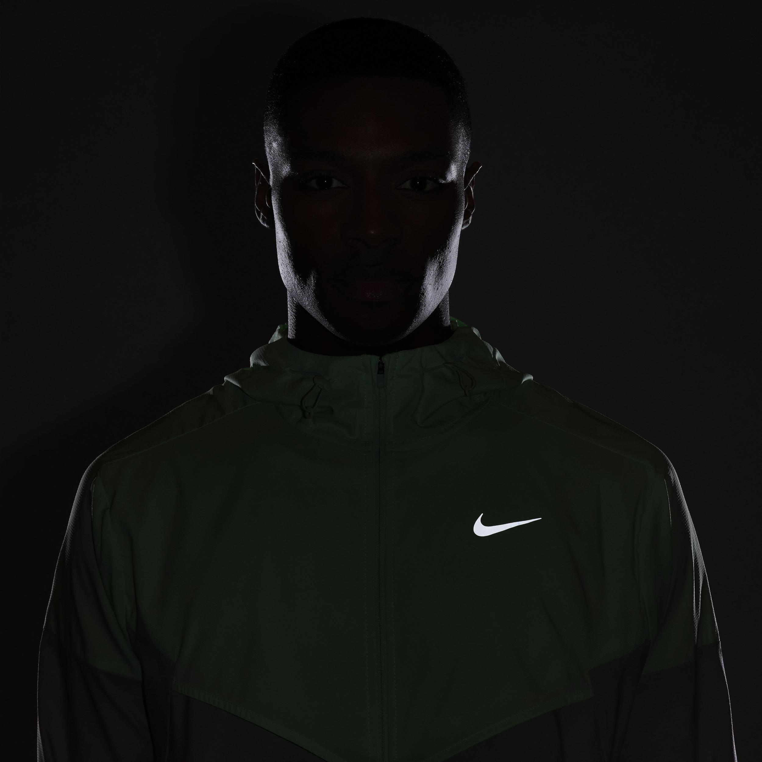 Nike Men's Windrunner Repel Running Jacket Product Image