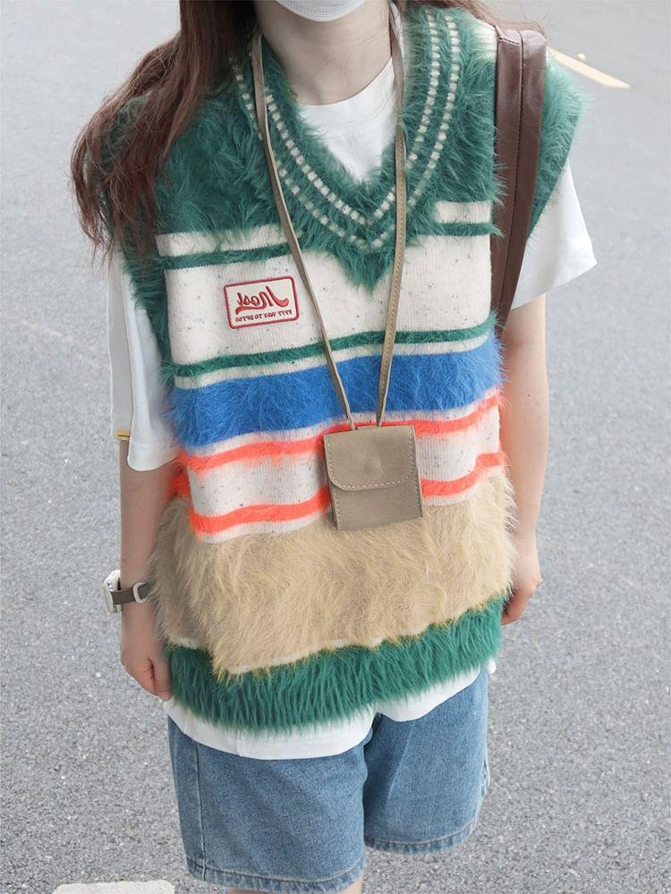 V-Neck Striped Applique Sweater Vest Product Image