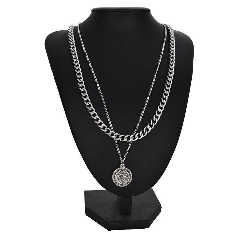 Pendant Chain Necklace Product Image