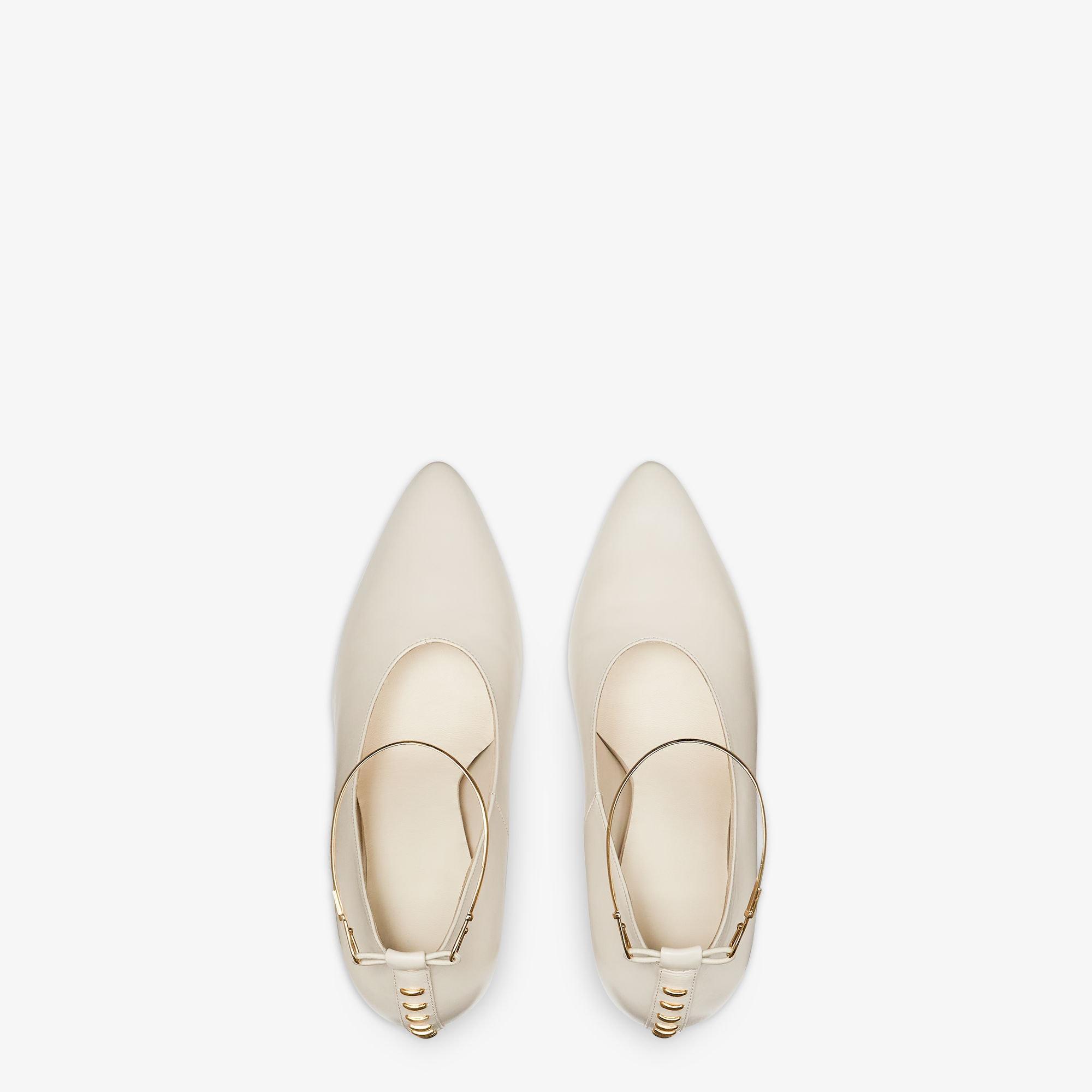 Fendi FiloWhite leather pumps Product Image