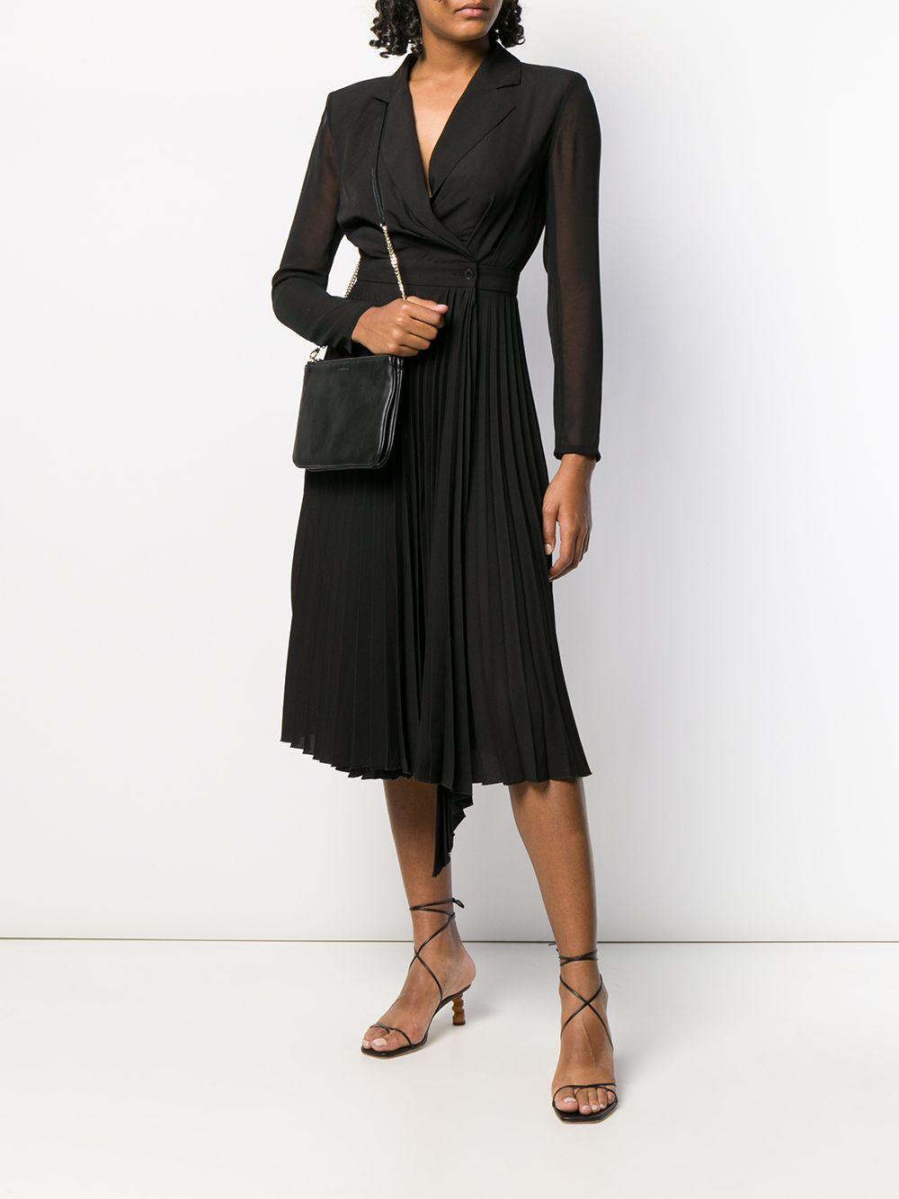 long-sleeved V-neck dress Product Image