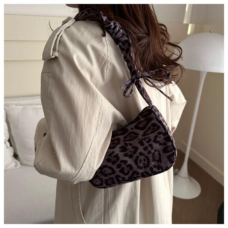 Leopard Print Shoulder Bag Product Image