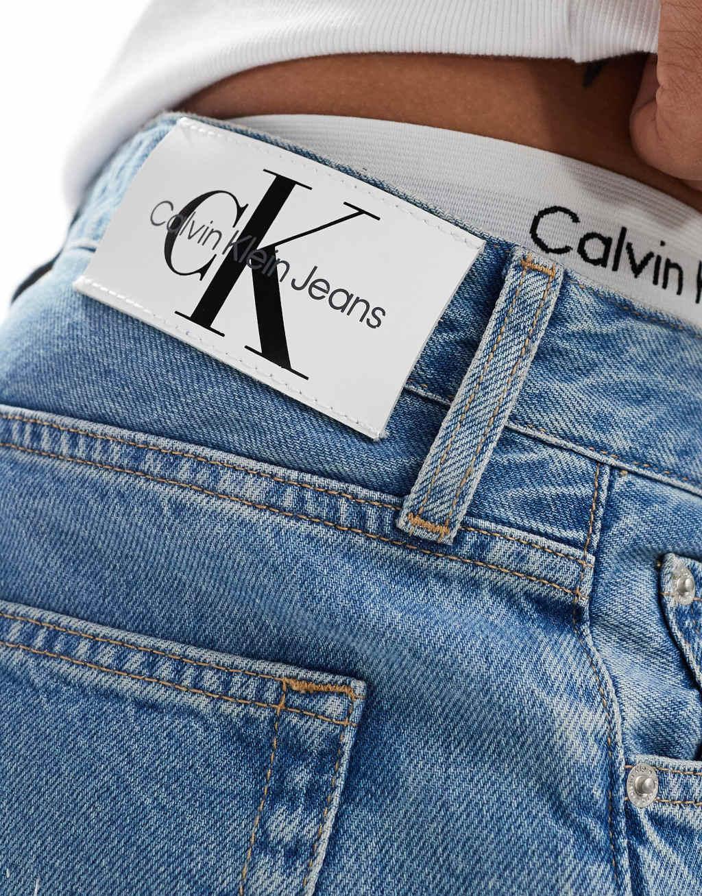 Calvin Klein Jeans 90s loose jeans in mid wash Product Image