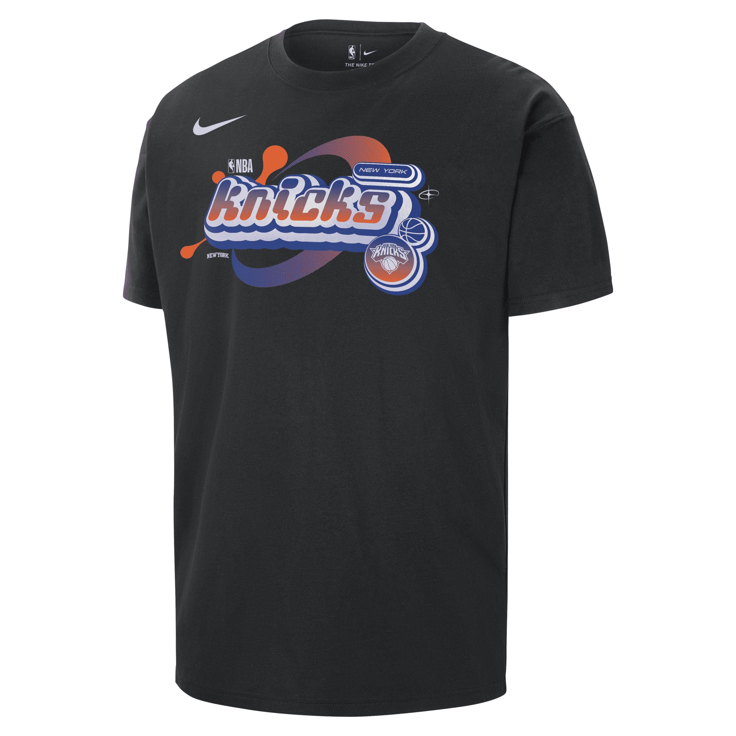 New York Knicks Courtside Nike Men's NBA Max90 T-Shirt Product Image