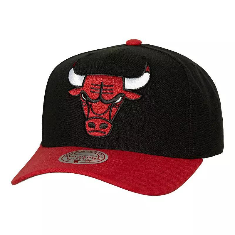 Mens Mitchell & Ness /Red Chicago Bulls Soul XL Logo Pro Crown Snapback Hat Product Image