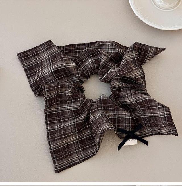 Plaid Bow Scrunchie Product Image