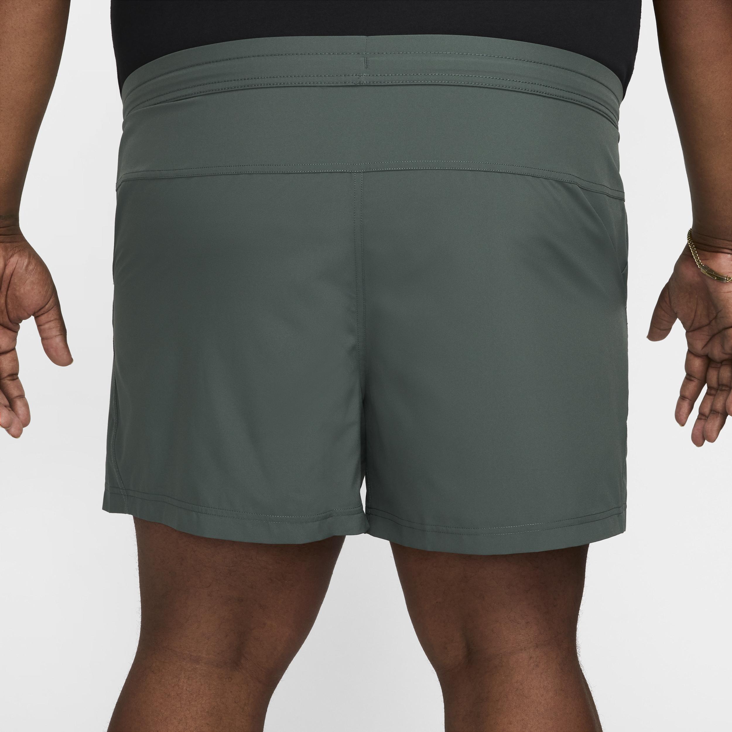 Nike Men's Form Dri-FIT 5" Unlined Versatile Shorts Product Image