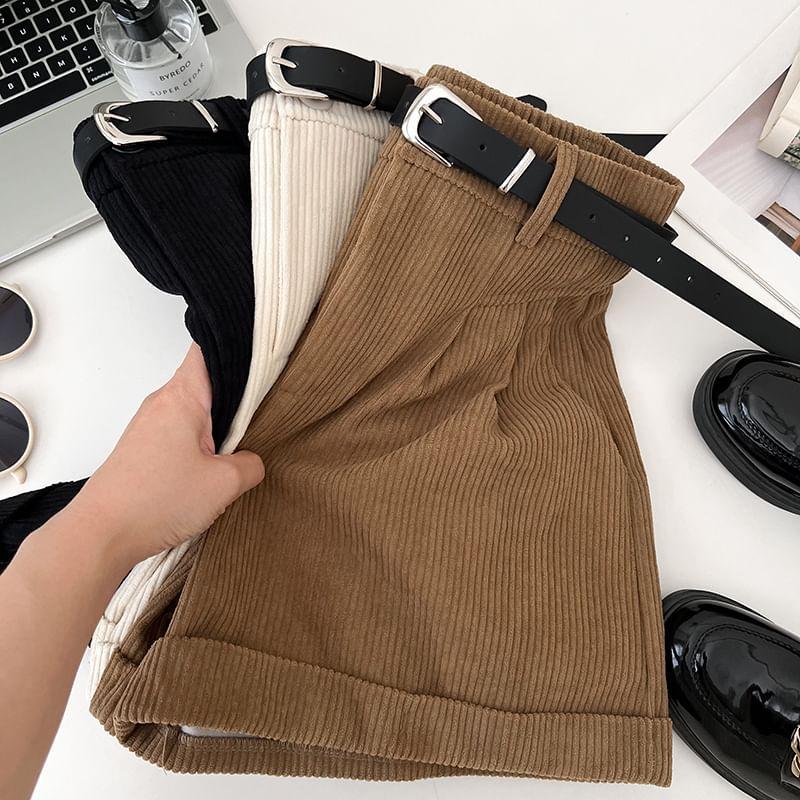 High Waist Plain Roll Up Hem Shorts Product Image