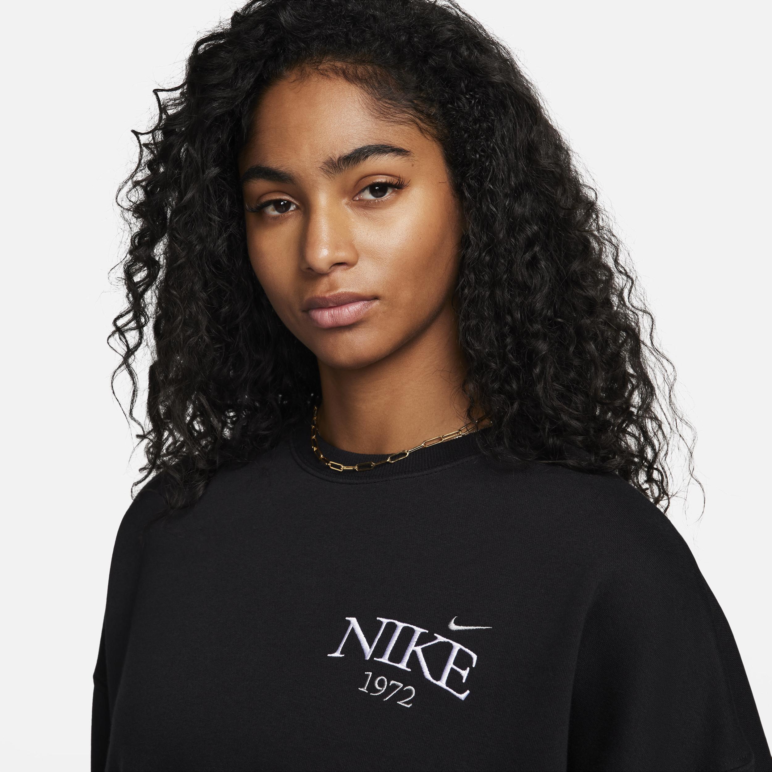 Womens Nike Sportswear Phoenix Fleece Oversized Cropped Crew-Neck Sweatshirt Product Image