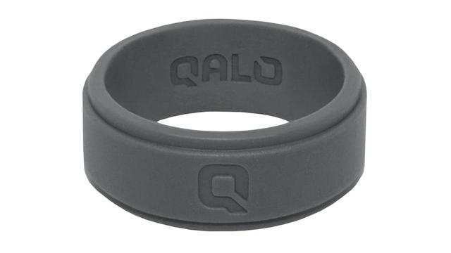 Qalo Men's Step Edge Q2X™ Silicone Ring Product Image