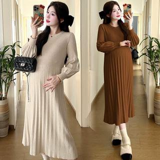 Maternity Puff-Sleeve Crew Neck Plain Pleated Hem Knit Midi Smock Dress Product Image