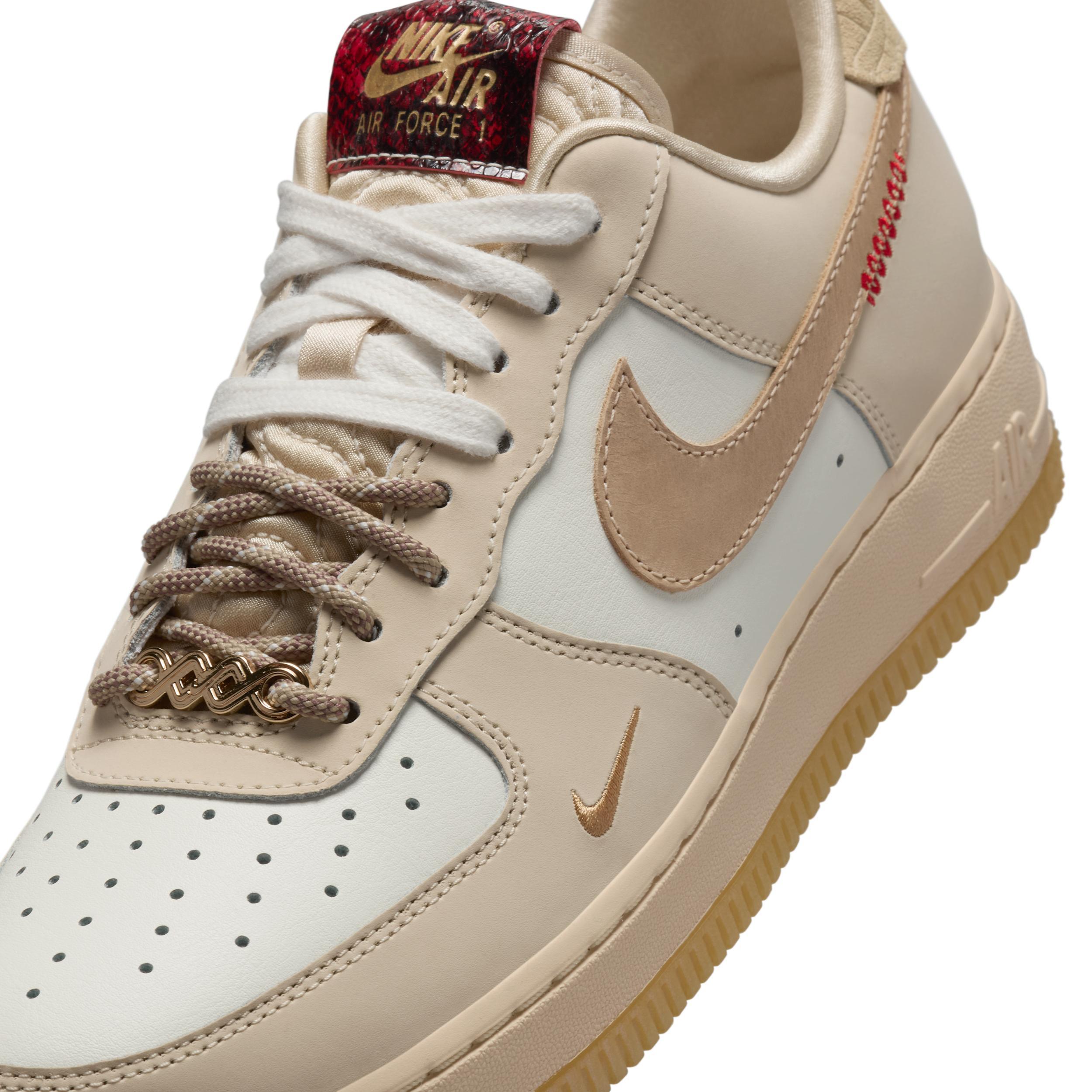 Nike Women's Air Force 1 ’07 LX Shoes Product Image