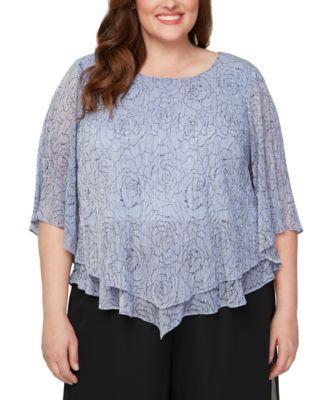 Plus Size Crinkle-Pleat V-Hem Blouse Product Image