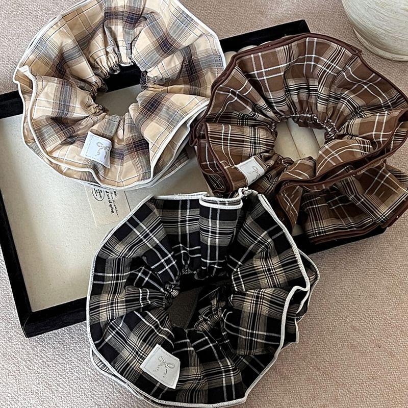 Plaid Scrunchie Product Image