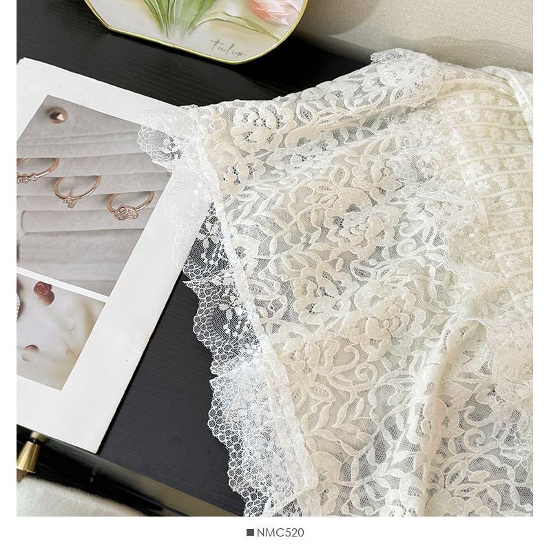 Tiered High-Rise Lace A-Line Skirt Product Image