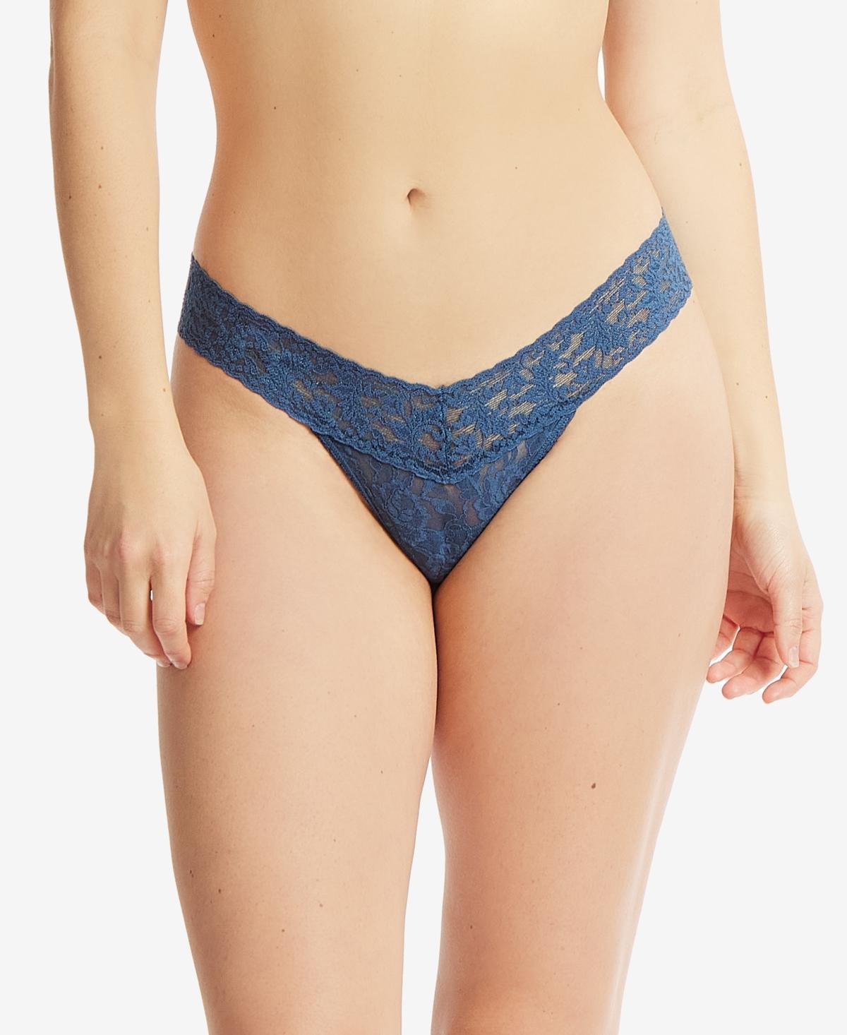 Hanky Panky Signature Lace Womens 4911 Low Rise Thong Product Image