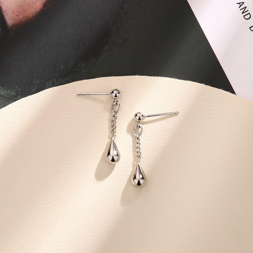 Droplet Alloy Dangle Earring Product Image